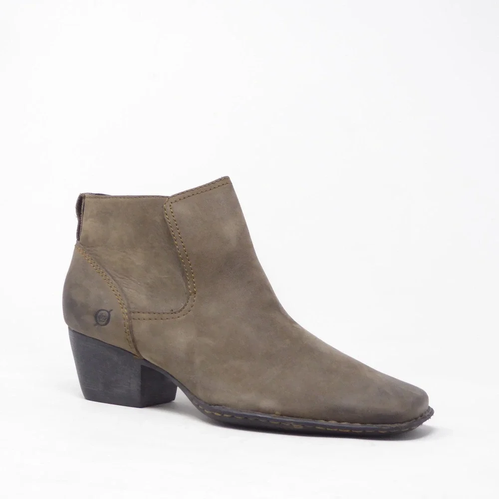 Born Women Rascal Ankle Boots Brown Leather Square Toe Block Heel 9